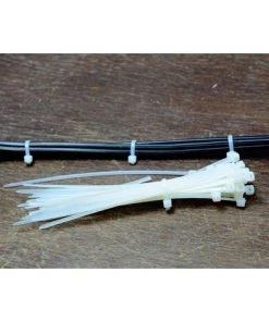 CARILLONSàVENT Collier De Serrage 200 Mm X 5 Mm, Attache Câble, Serre Câbles Nylon, Colliers Serre-Cable 200mm, Blanc, Lot De 135 Pièces Carivent -Accessoire de culture Soldes Boutique 64138704 5